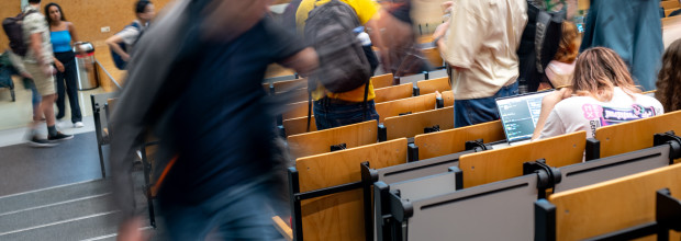 Studenten in collegezaal